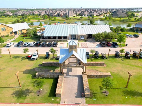 533  Remington Road , Celina Texas 75009