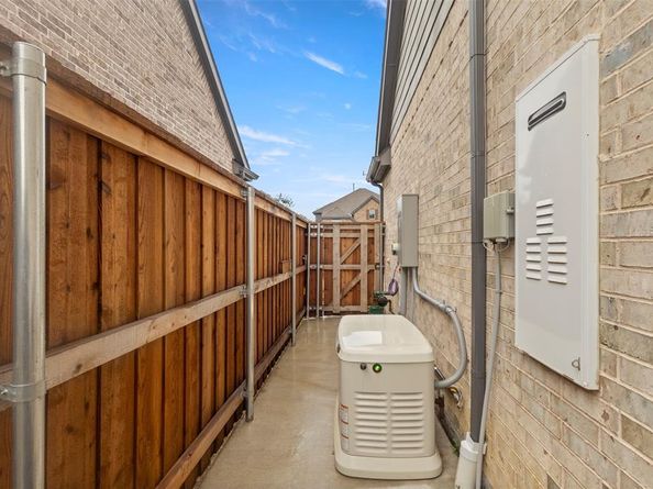 533  Remington Road , Celina Texas 75009