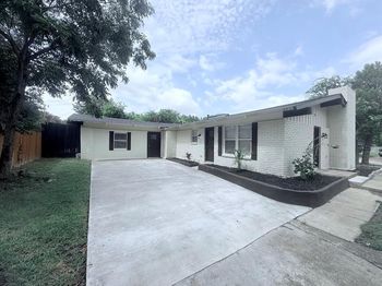 736  Sherbrook Drive 