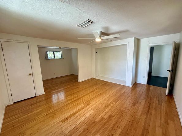 6823 E Grand Avenue , Dallas Texas 75223