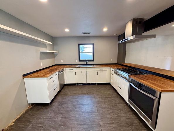 6823 E Grand Avenue , Dallas Texas 75223