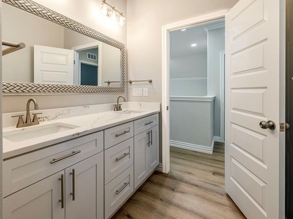 2902  Bluffview Drive , Garland Texas 75043