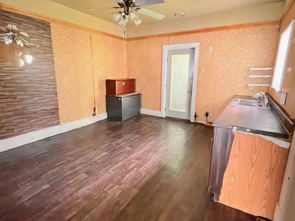 1612  Lagonda Avenue , Fort Worth Texas 76164