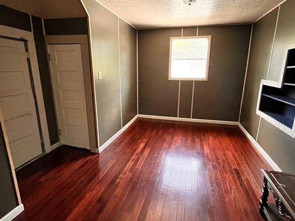1612  Lagonda Avenue , Fort Worth Texas 76164
