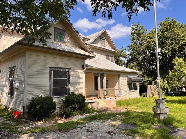 1612  Lagonda Avenue , Fort Worth Texas 76164