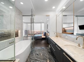 Undisclosed Address #21011538, Dallas Texas 75201