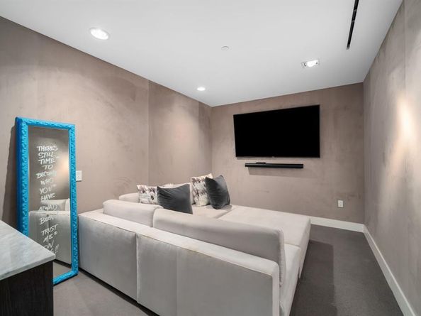 Undisclosed Address #21011538, Dallas Texas 75201