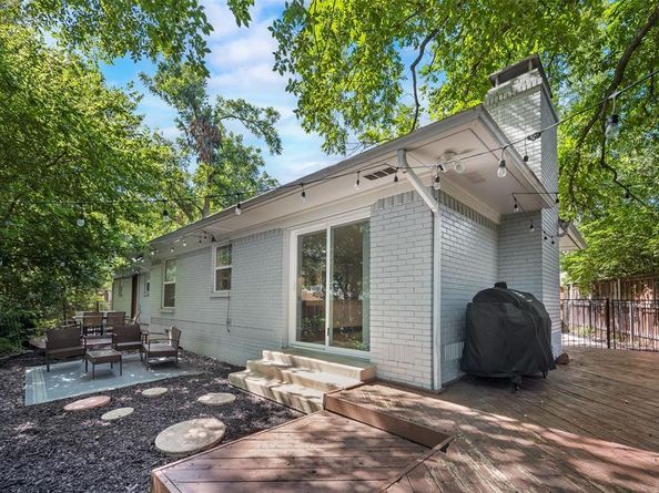 9869  Kingsman Drive , Dallas Texas 75228