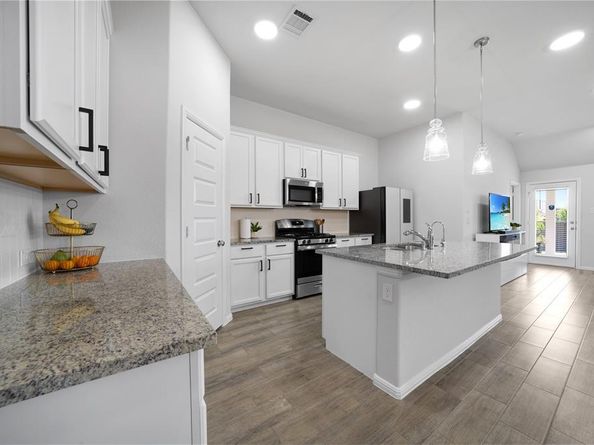 2911  Linden Street , Celina Texas 75009