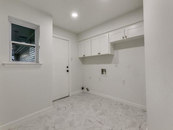 6826  Town Bluff Drive , Dallas Texas 75248