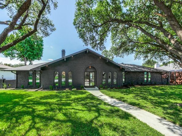 6826  Town Bluff Drive , Dallas Texas 75248