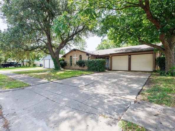 610  Greencove Drive , Garland Texas 75040