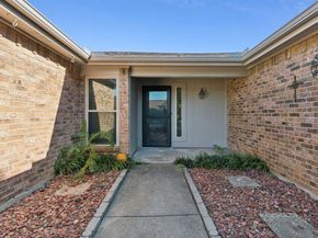 1402  Sonora Court , Arlington Texas 76012