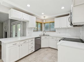1402  Sonora Court , Arlington Texas 76012