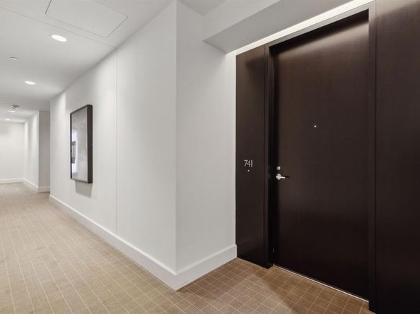 2408  Victory Park Lane  741, Dallas Texas 75219