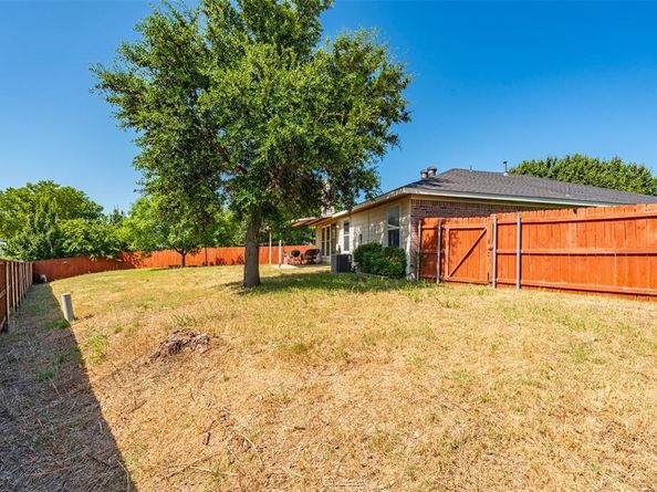 10201  Eureka Springs Court , Fort Worth Texas 76108