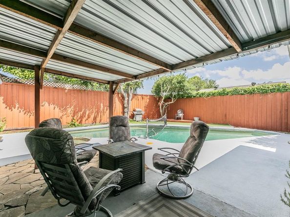 2302  Richwood Drive , Garland Texas 75044