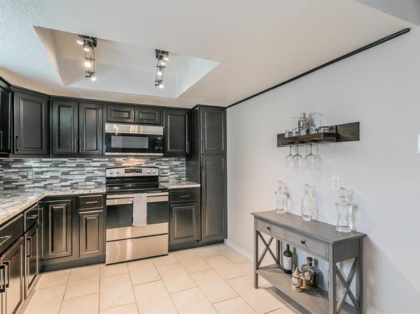 2302  Richwood Drive , Garland Texas 75044