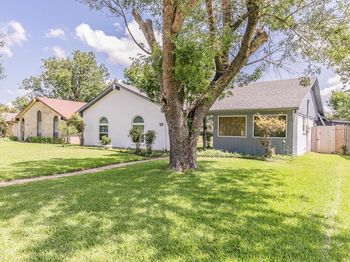 2302  Richwood Drive 