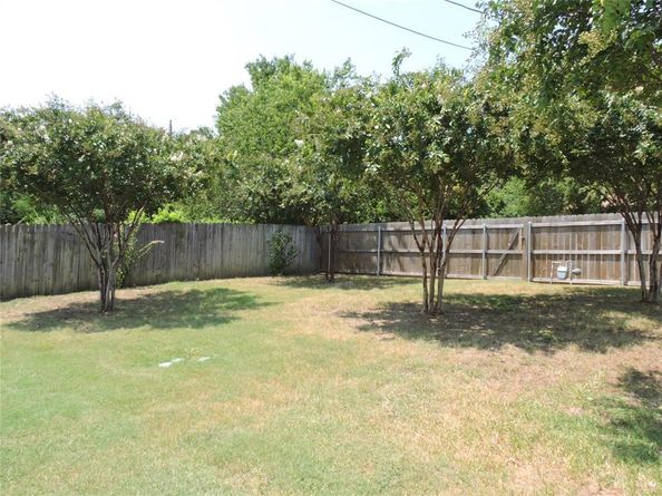 11927  Hoblitzelle Drive , Dallas Texas 75243