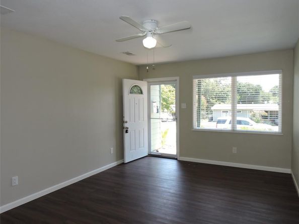 11927  Hoblitzelle Drive , Dallas Texas 75243