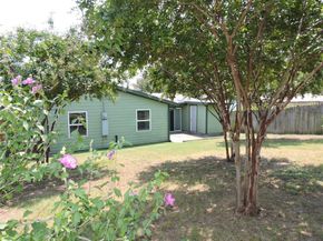 11927  Hoblitzelle Drive , Dallas Texas 75243
