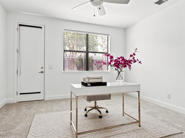 1801  Annex Avenue  405, Dallas Texas 75204