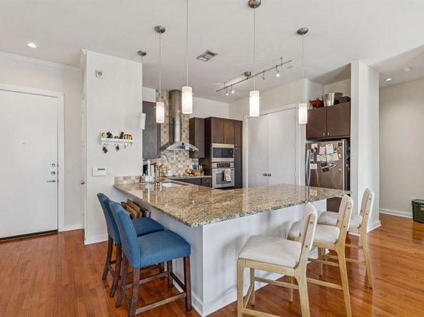 2950  Mckinney Avenue  424, Dallas Texas 75204