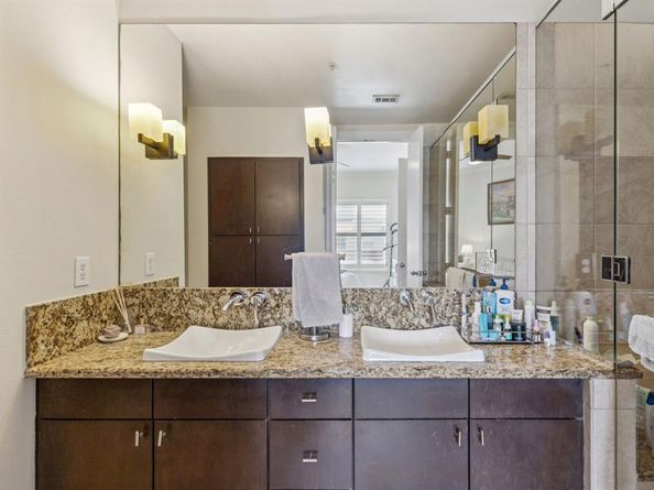 2950  Mckinney Avenue  424, Dallas Texas 75204