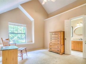 422  Santa Fe Trail  11, Irving Texas 75063