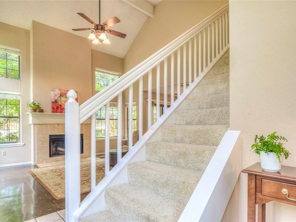 422  Santa Fe Trail  11, Irving Texas 75063