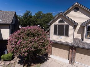 422  Santa Fe Trail  11, Irving Texas 75063