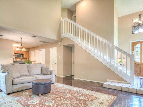 422  Santa Fe Trail  11, Irving Texas 75063