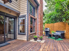 422  Santa Fe Trail  11, Irving Texas 75063