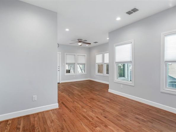 5327  Worth Street , Dallas Texas 75214