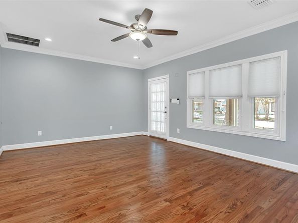 5327  Worth Street , Dallas Texas 75214