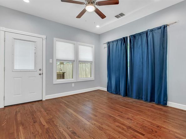 5327  Worth Street , Dallas Texas 75214