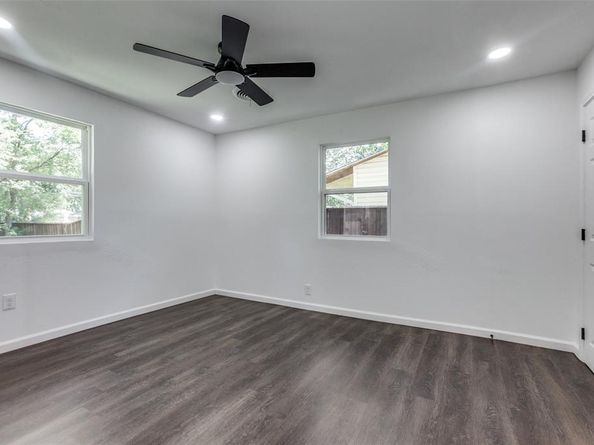 2817  Andrea Lane , Dallas Texas 75228