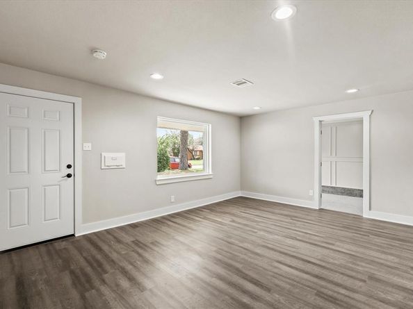 5629  Maceo Lane , Fort Worth Texas 76112