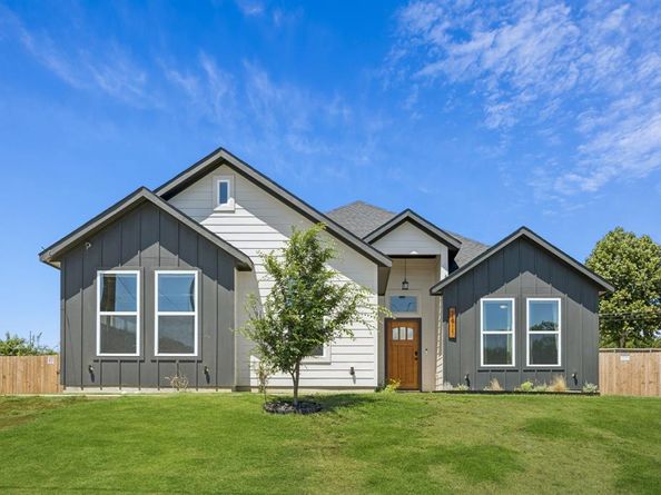 7411  Linda Lane , Dallas Texas 75241