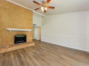 2505  Edinburgh Street , Arlington Texas 76018