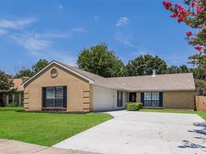 2505  Edinburgh Street , Arlington Texas 76018