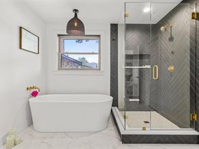 5702  Bent Trail , Dallas Texas 75248