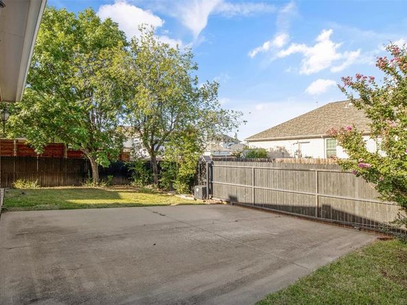 7808  Park Run Road , Fort Worth Texas 76137