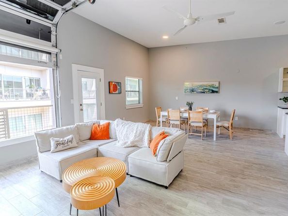 1111 S Akard Street  405, Dallas Texas 75215