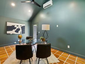 110 N Ravinia Drive , Dallas Texas 75211