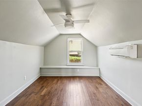 110 N Ravinia Drive , Dallas Texas 75211