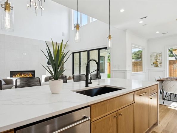 3715  Rockdale Drive , Dallas Texas 75220