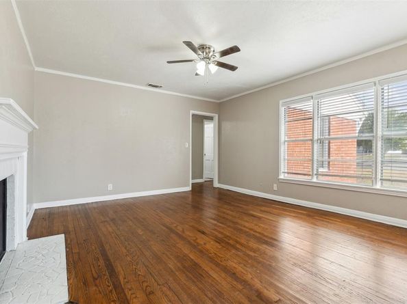 6420  Camp Bowie Boulevard , Fort Worth Texas 76116