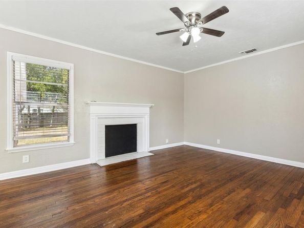 6420  Camp Bowie Boulevard , Fort Worth Texas 76116